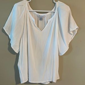 Cute flowy white cotton lightweight short sleeve v-neck top with wide sleeves